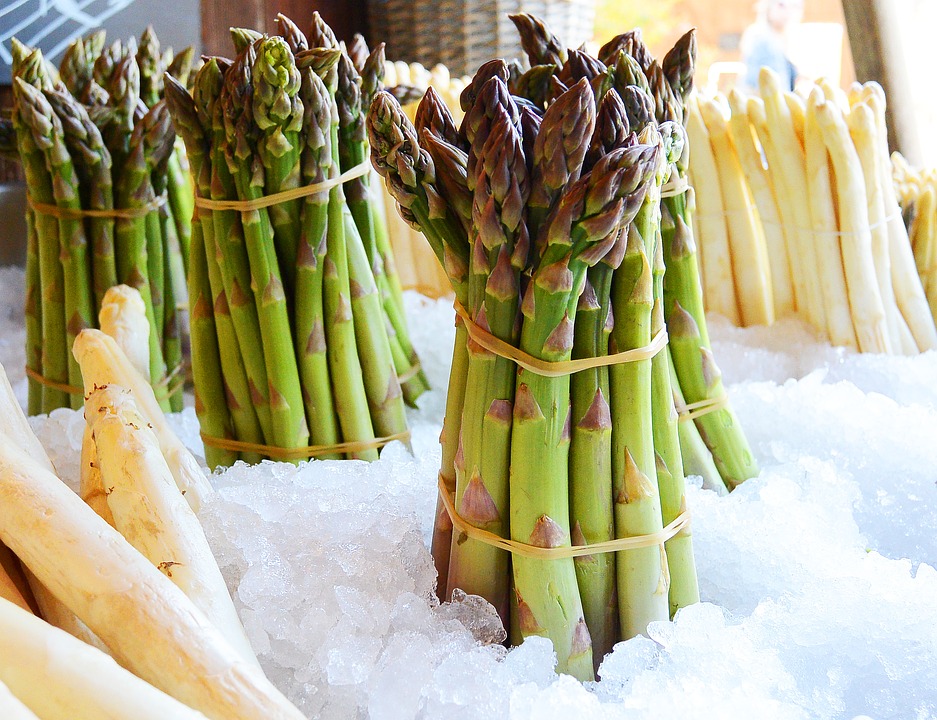 bunches of asparagus