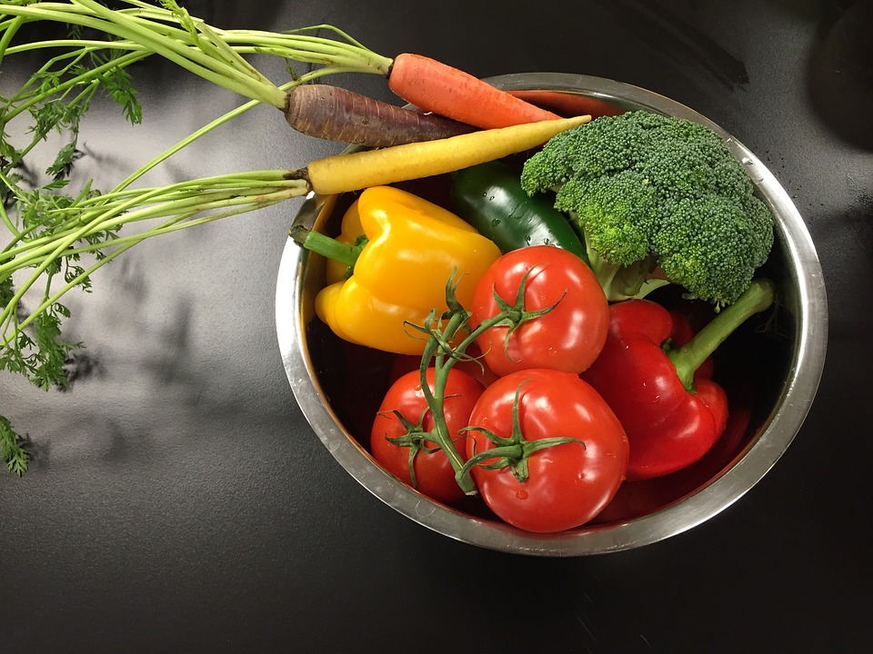 fresh vegetables in a bowl