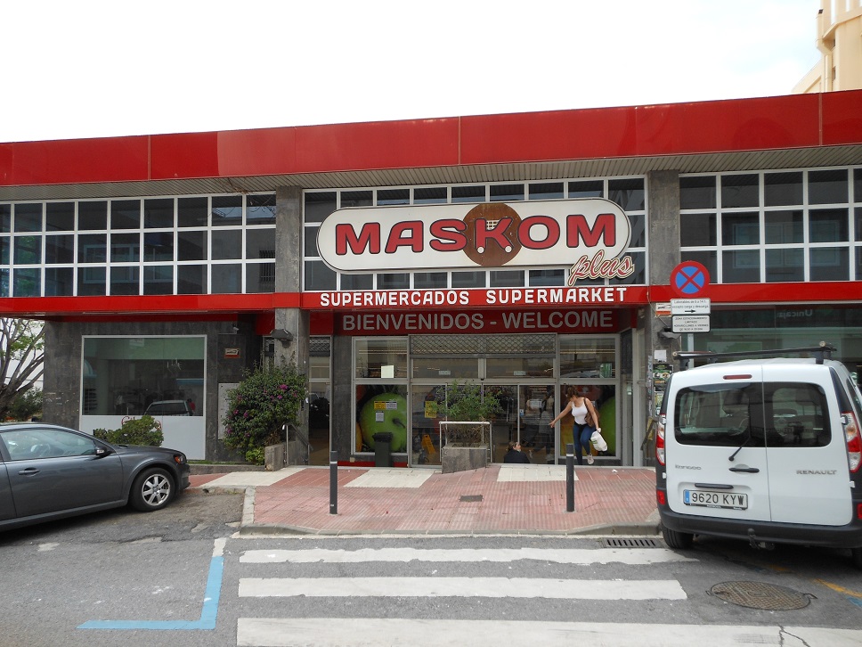 Maskom Supermarket in San Pedro